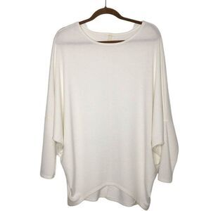 Jolie women’s sweater size one